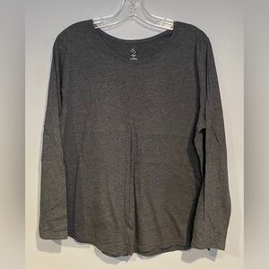 Womens Size 1X Long Sleeve Dark Grey T-shirt